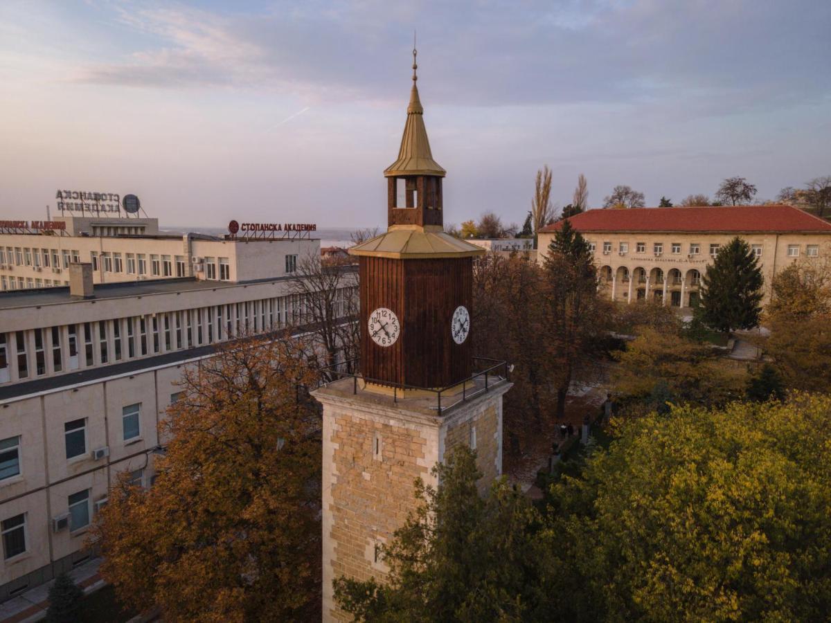 Пансион - Димитър Хадживасилев Svishtov Bagian luar foto